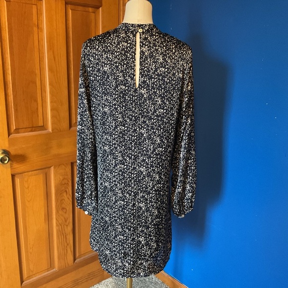 Collections by Bobeau Navy/Tan Tunic Lined Dress. Choker Neck. Size Medium - Picture 3 of 8